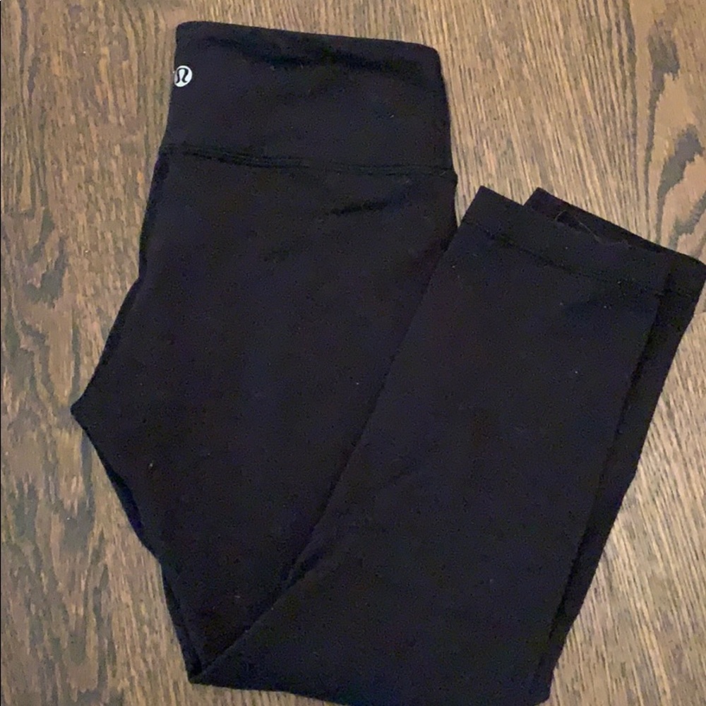 lululemon wonder under crop size 4